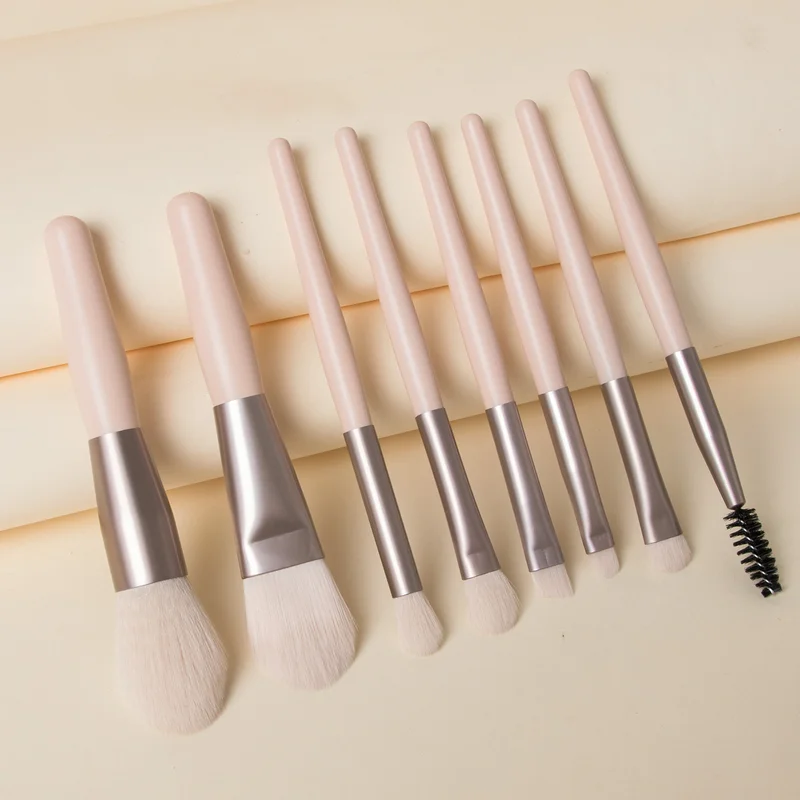 8pcs Makeup Brushes Set Only 100TK