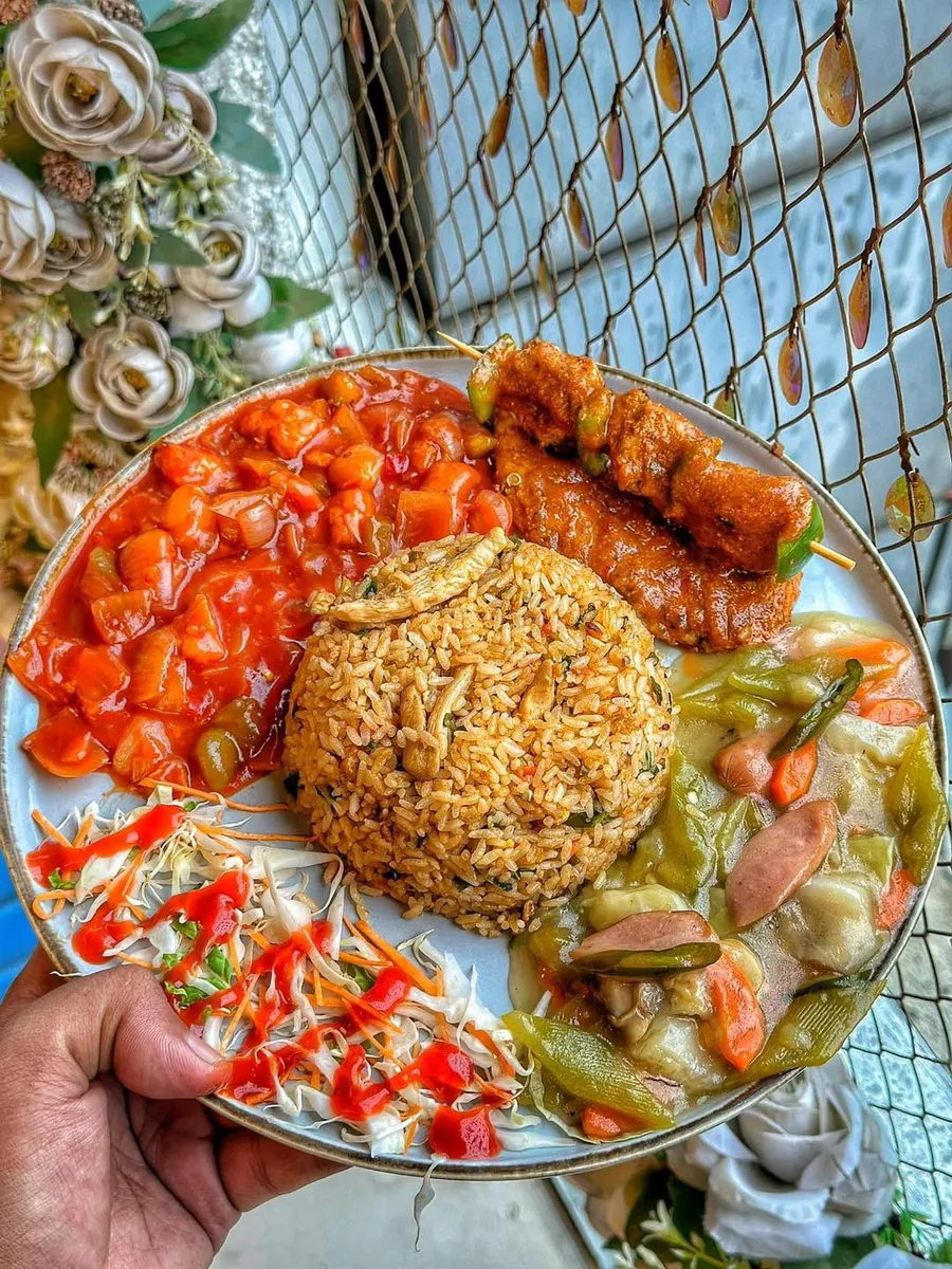 Budget Friendly Combo offer at PizzaBurg