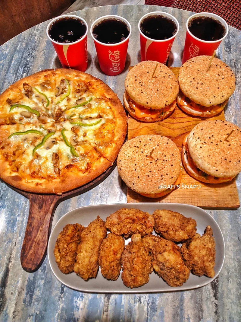 999 TK Offer | Pizza | Burgers | Chicken Wings | Drinks at Cafe Rain Street Mirpur