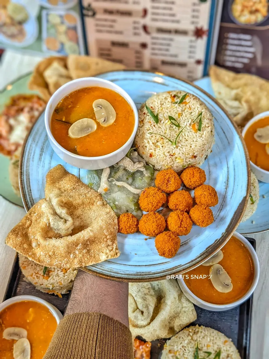 199 tk platter offer at unique flavors mirpur