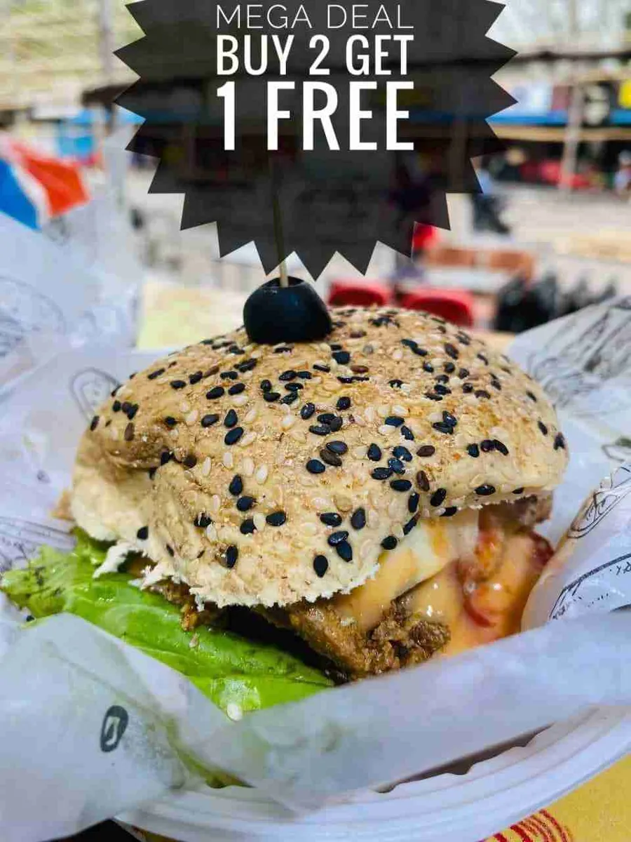 Burger 🍔 BOGO offer at food lovers cafe