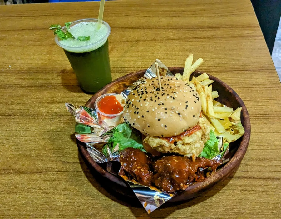 Burger combo offer | Delicious Combo offer at Bean & Leaf