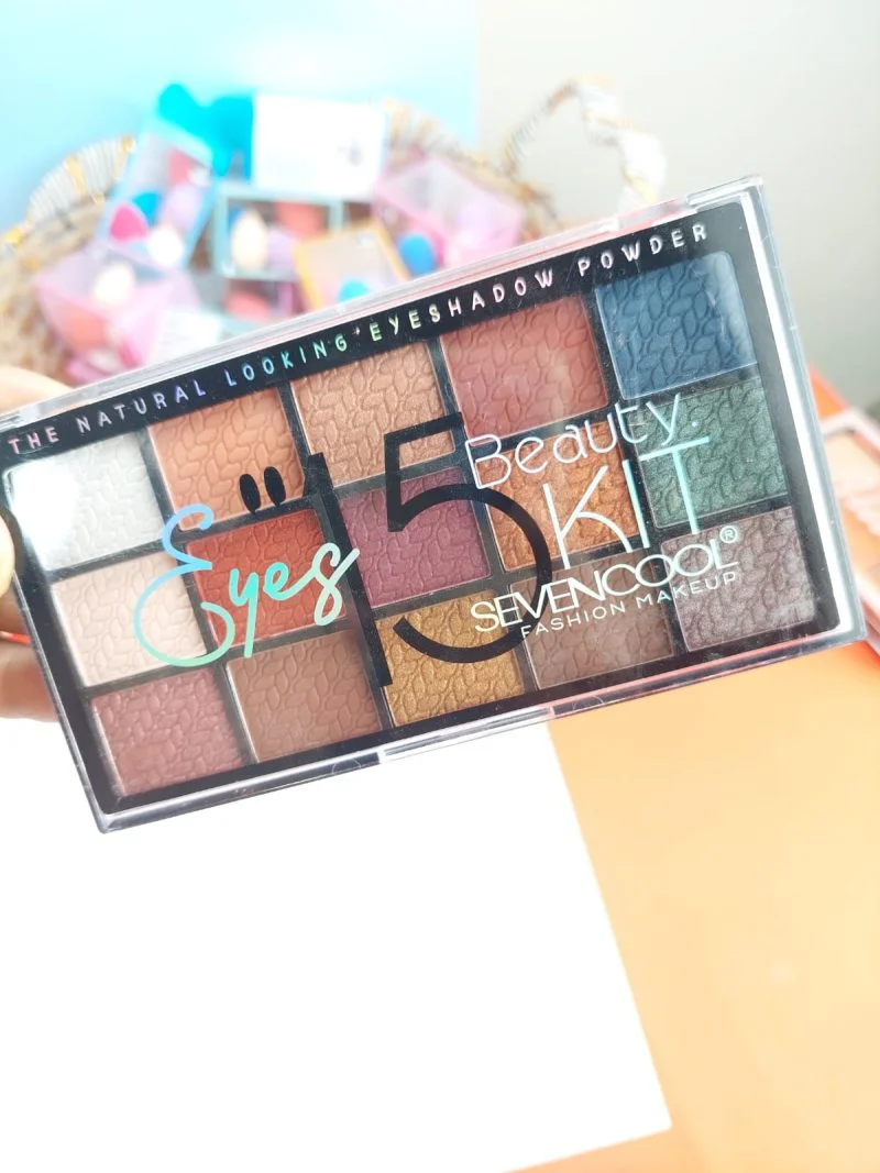 Seven Cool Eyes 15 Beauty Kit Eyeshadow Palette | Seven Cool Wonderful Pocket Eyeshadow Kit 43% Discount at Cloud Shop BD